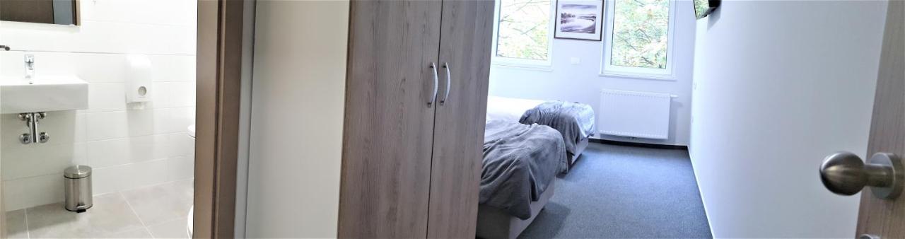 Smart Hostel Slavonski Brod Bagian luar foto