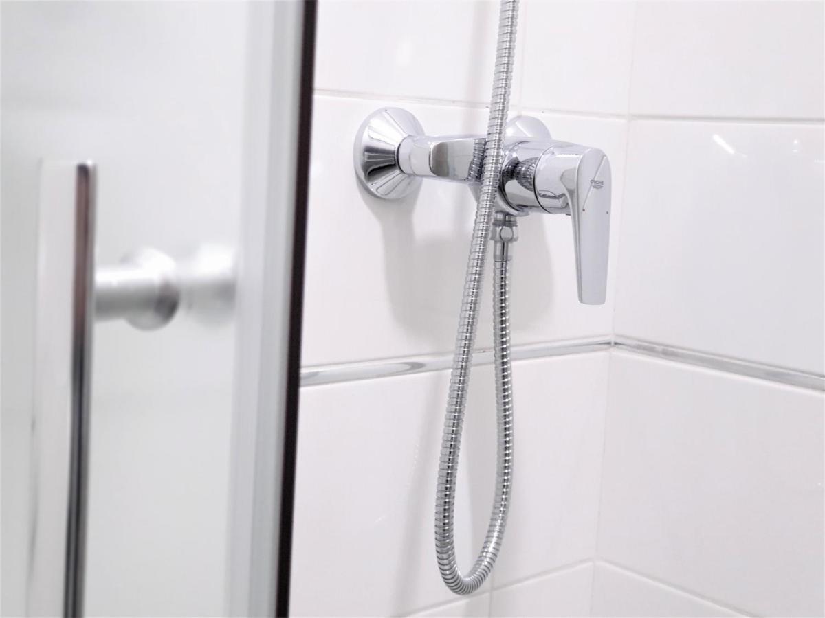 Smart Hostel Slavonski Brod Bagian luar foto